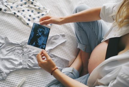 baby-home-woman-newborn-picture-pregnant-pregnancy-ultrasound-pregnancy-test-pregnant-mother_t20_JJY0x9